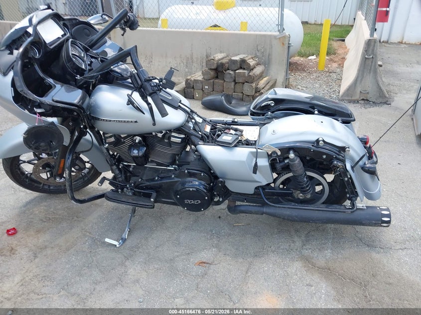 2020 Harley-Davidson Fltrxs VIN: 1HD1KTP10LB616772 Lot: 45166476
