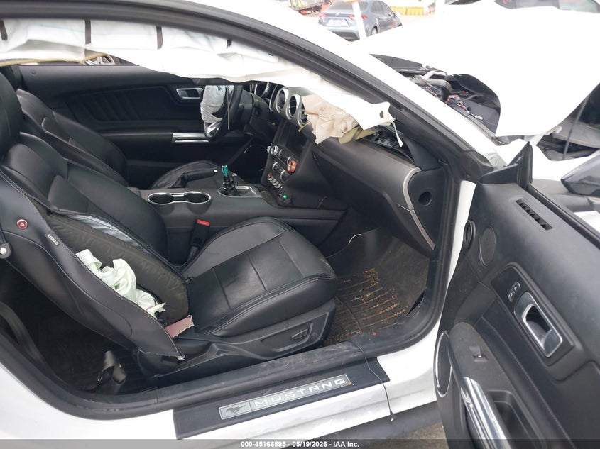 2020 FORD MUSTANG auction photo 5