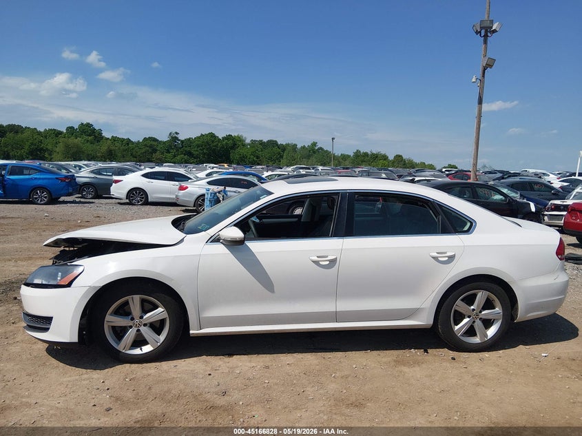 2012 Volkswagen Passat 2.5 2.5L Se white Lot 111045166828 Vin 1VWBP7A38CC089239