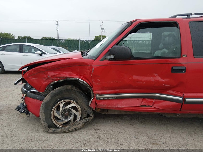 2000 Chevrolet Blazer Lt VIN: 1GNDT13W9Y2139422 Lot: 45166862
