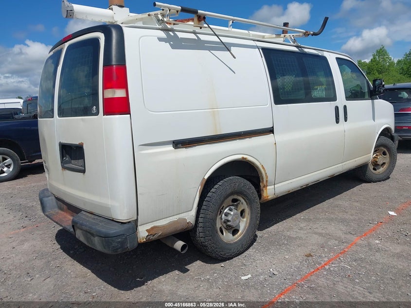 2011 Chevrolet Express 4.8 2500 Work Van white Lot 111045166863 Vin 1GCWGFCA2B1178776