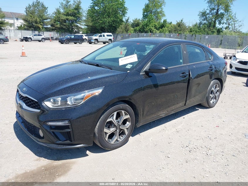 3KPF24AD6ME403023 2021 Kia Forte Lxs photo 1