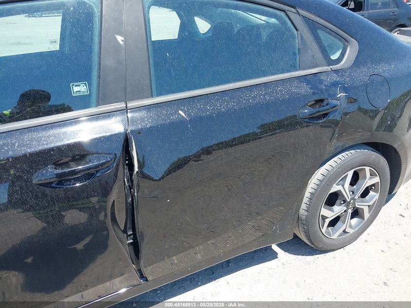 VIN 3KPF24AD6ME403023 2021 KIA FORTE LXS