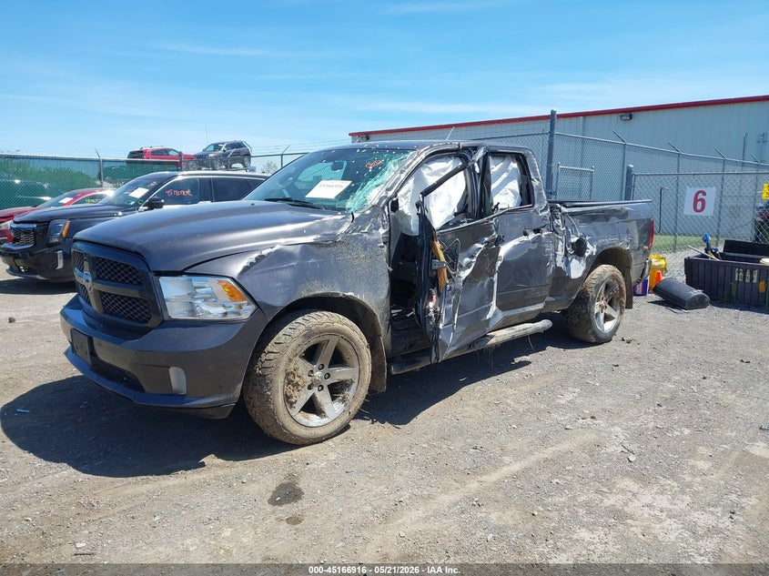 Vin: 1c6rr7fg1js187773, lot: 45664602, ram 1500 express  4x4 6'4 box 20182