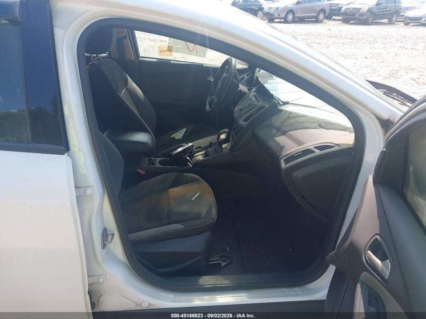 2014 FORD FOCUS auction photo 5