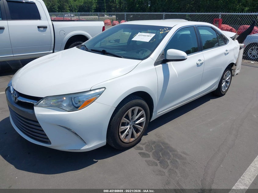 2017 Toyota Camry Le 4T1BF1FKXHU781860 photo 1