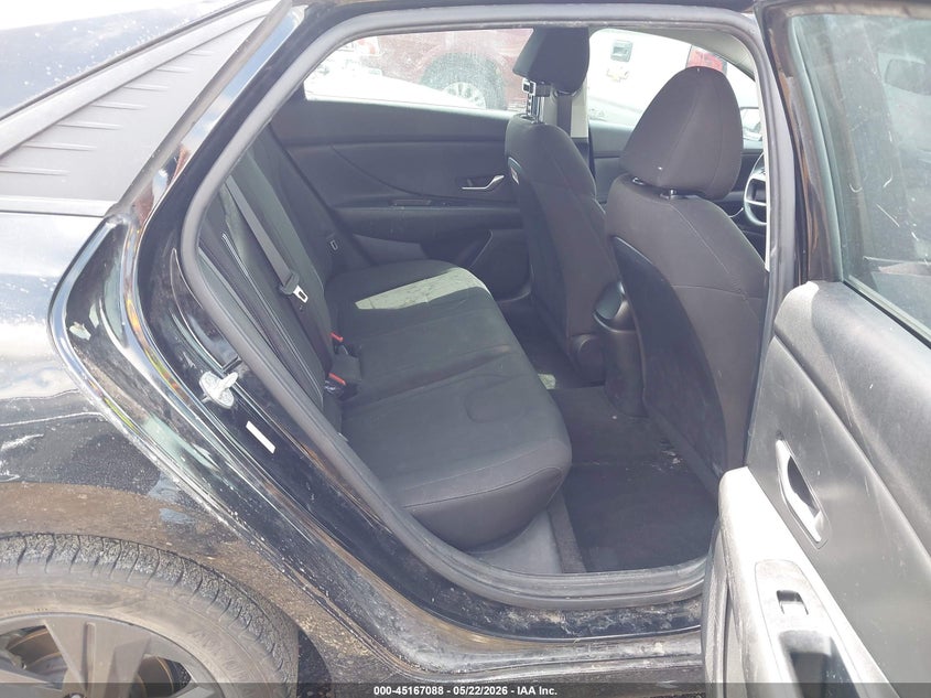 2021 HYUNDAI ELANTRA auction photo 8