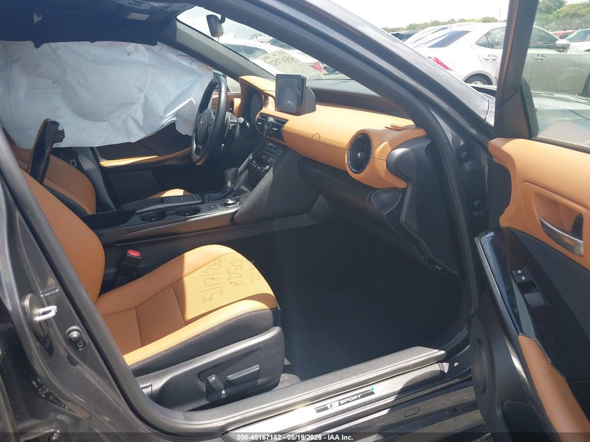 2025 LEXUS IS 300 auction photo 5