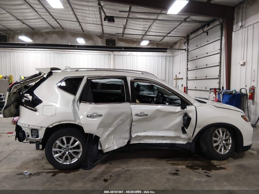 2017 NISSAN ROGUE auction photo 6