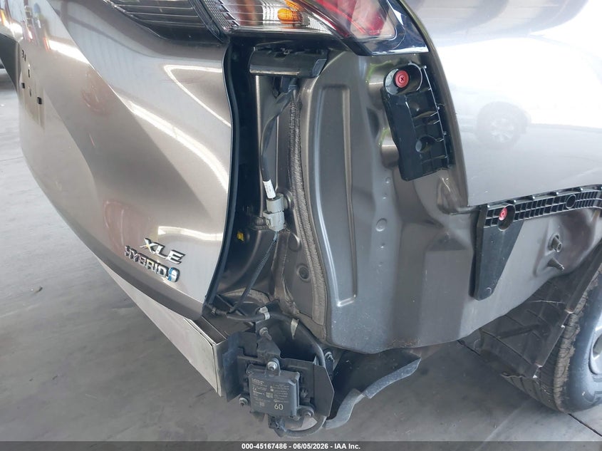 2022 Toyota Sienna Xle VIN: 5TDYRKEC9NS106233 Lot: 45167486