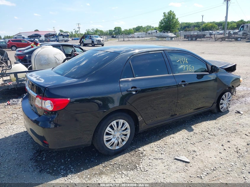 2013 TOYOTA COROLLA auction photo 4