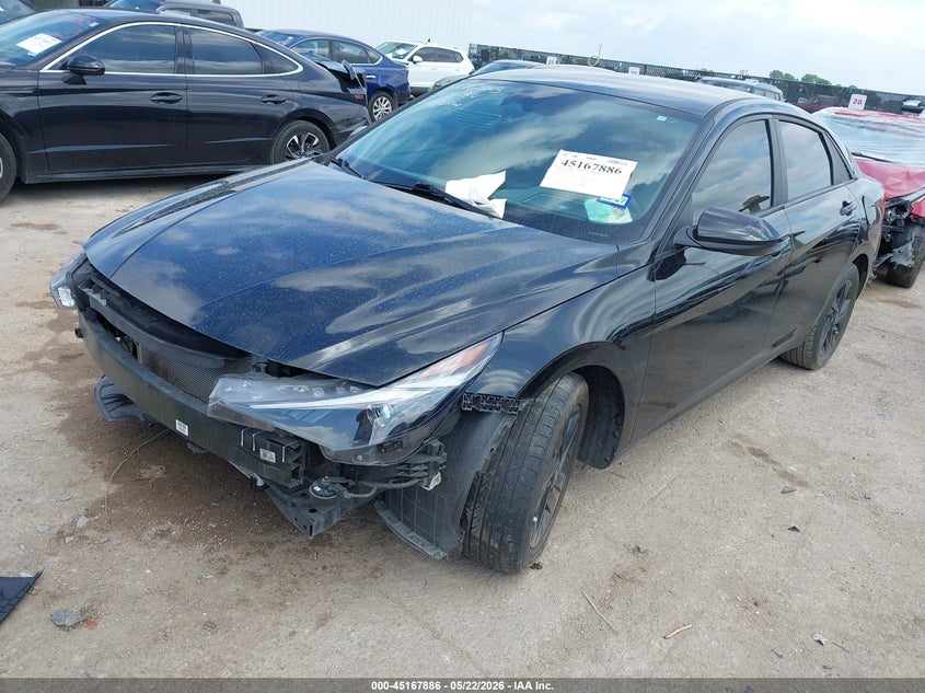 2023 HYUNDAI ELANTRA auction photo 2