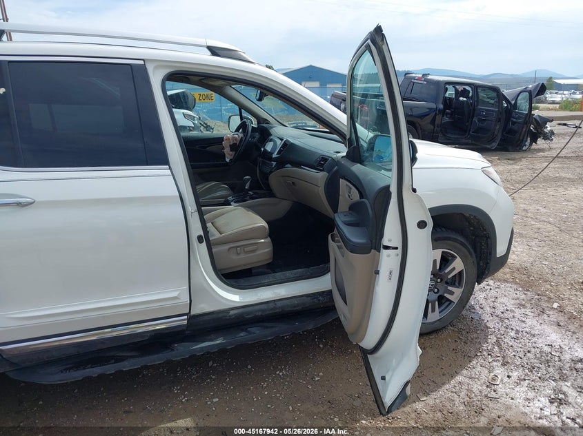 VIN 5FPYK3F78JB003595 2018 HONDA RIDGELINE RTL-E