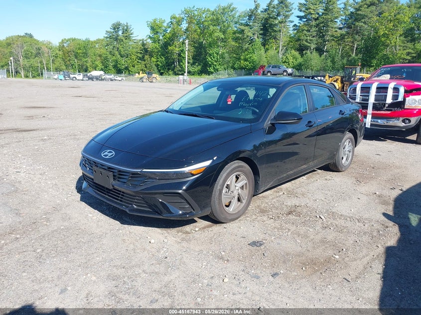 2026 HYUNDAI ELANTRA auction photo 2