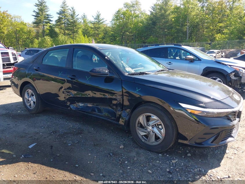 2026 HYUNDAI ELANTRA auction photo 6