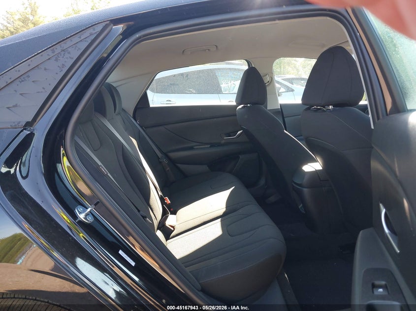 2026 HYUNDAI ELANTRA auction photo 8
