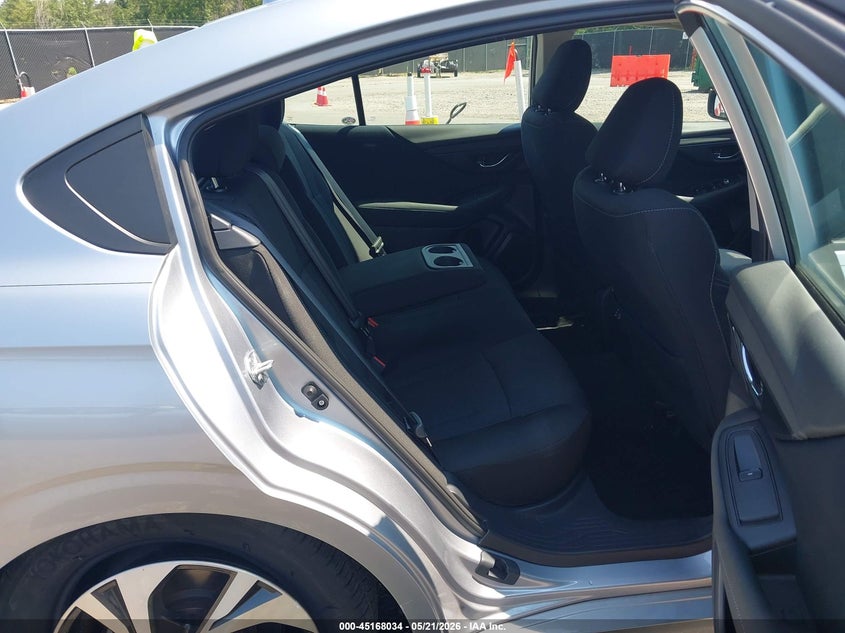 2023 SUBARU LEGACY auction photo 8