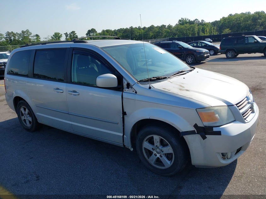 2010 DODGE GRAND CARAVAN auction photo 1