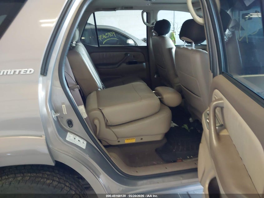 2001 Toyota Sequoia Limited V8 VIN: 5TDBT48A51S015306 Lot: 45168128