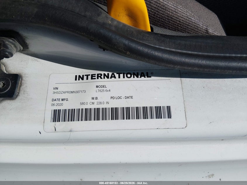 2021 INTERNATIONAL LT auction photo 8