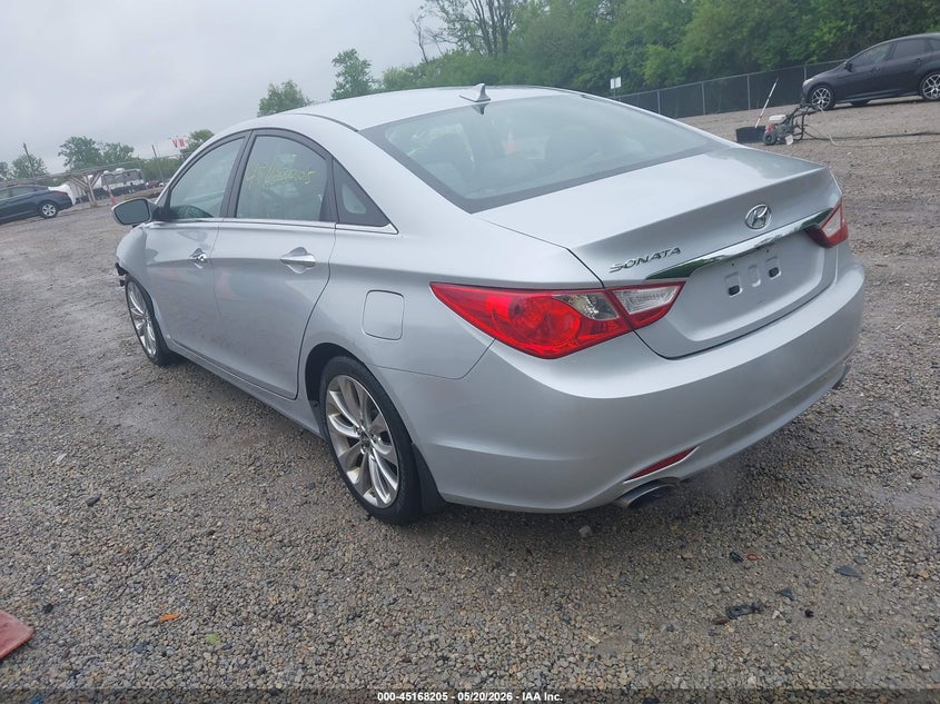 2013 HYUNDAI SONATA SEDAN 2.4L I-4 DI, DOHC, VVT, 200HP