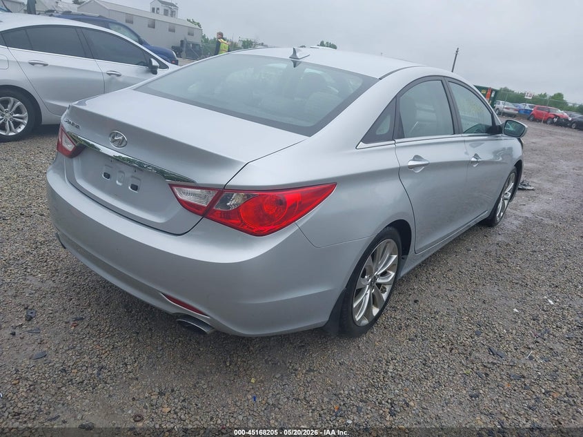 2013 HYUNDAI SONATA SEDAN 2.4L I-4 DI, DOHC, VVT, 200HP
