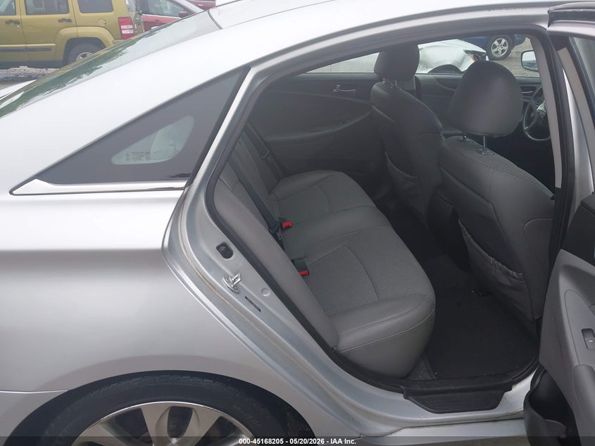 2013 HYUNDAI SONATA SEDAN 2.4L I-4 DI, DOHC, VVT, 200HP