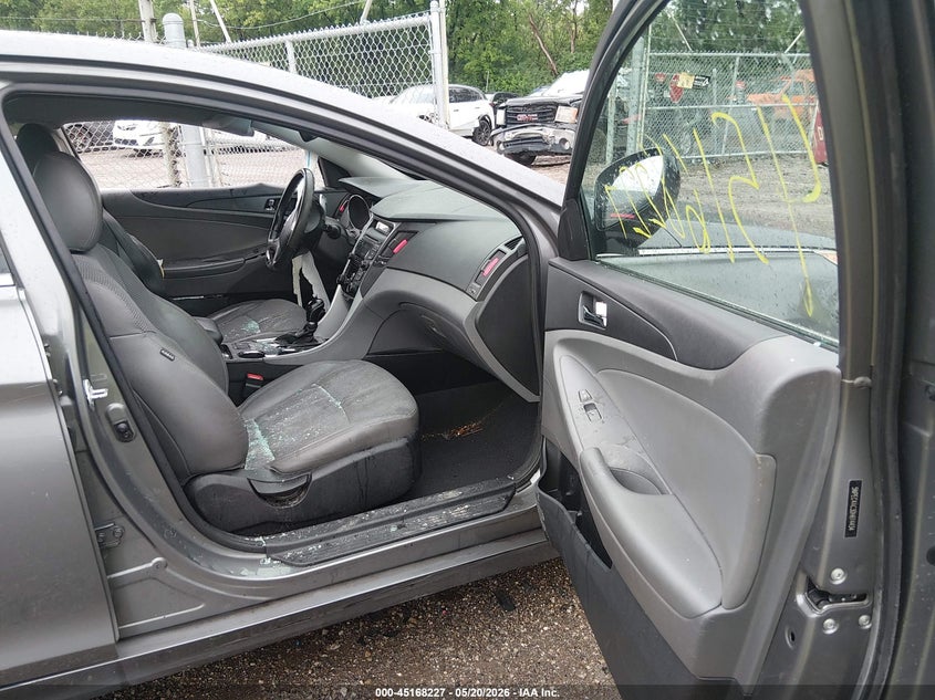 2013 HYUNDAI SONATA SEDAN 2.4L I-4 DI, DOHC, VVT, 200HP