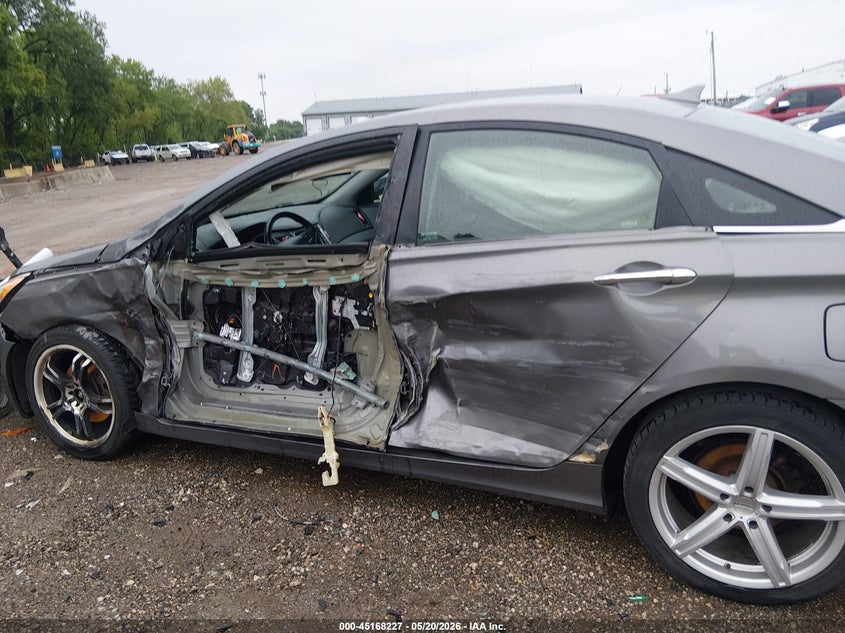 2013 HYUNDAI SONATA SEDAN 2.4L I-4 DI, DOHC, VVT, 200HP