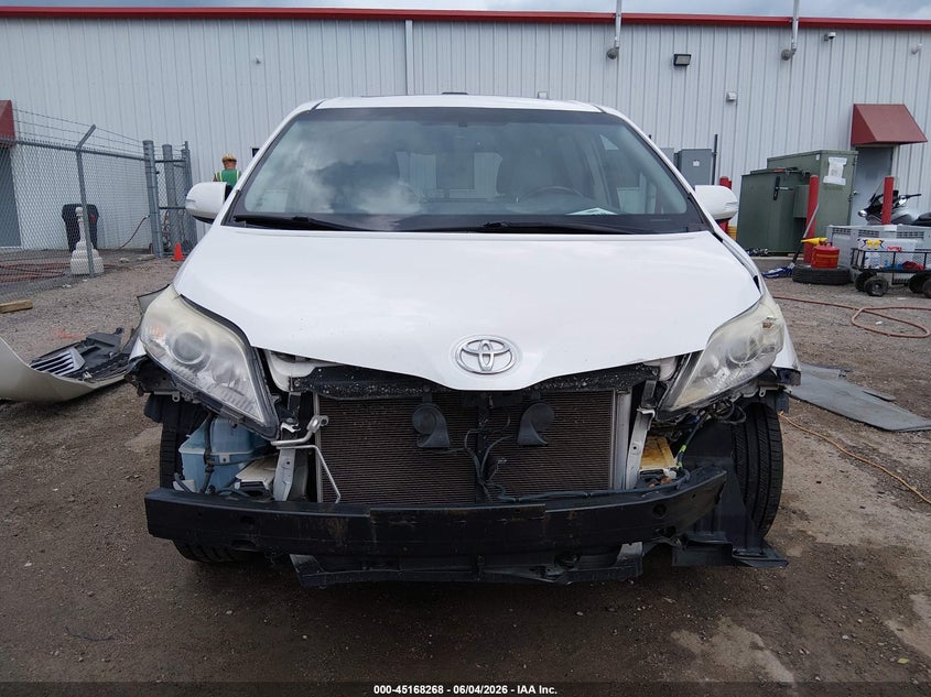 2013 Toyota Sienna Limited V6 7 Passenger VIN: 5TDYK3DC2DS338022 Lot: 45168268