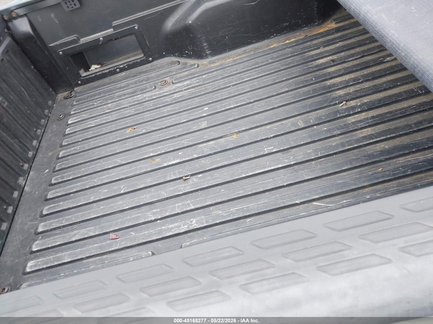 2011 TOYOTA TACOMA auction photo 8