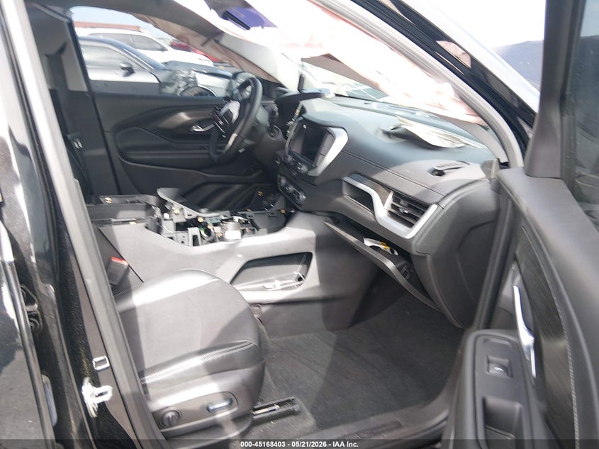 2024 GMC TERRAIN auction photo 5