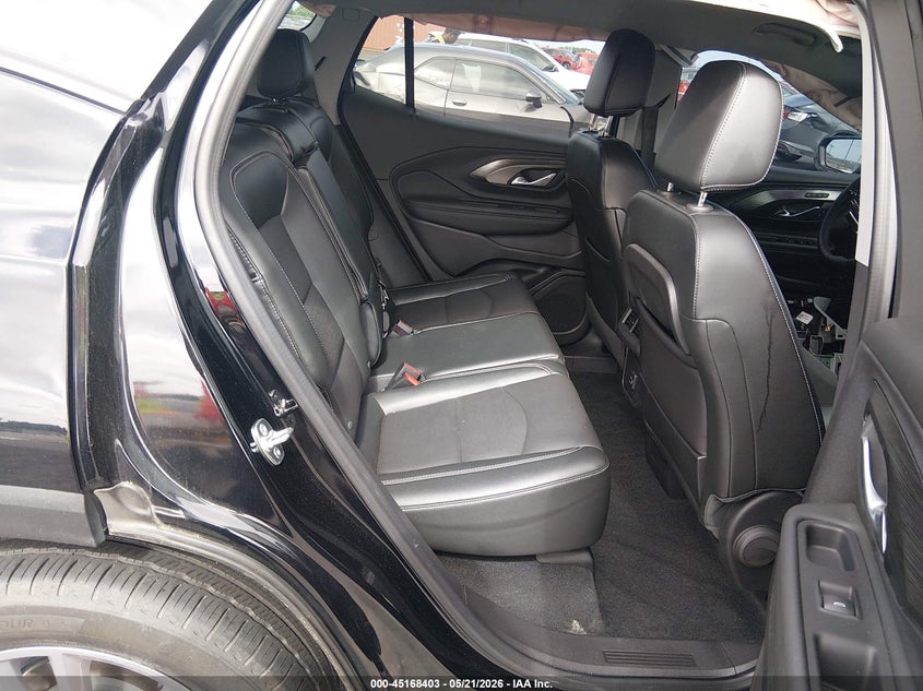 2024 GMC TERRAIN auction photo 8
