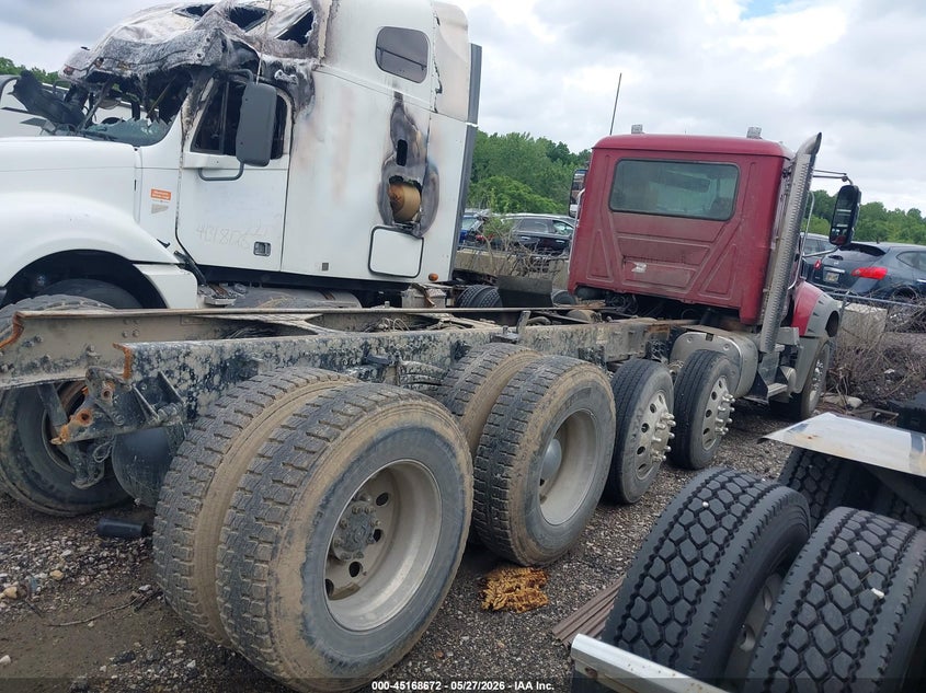 2016 MACK 700 auction photo 4