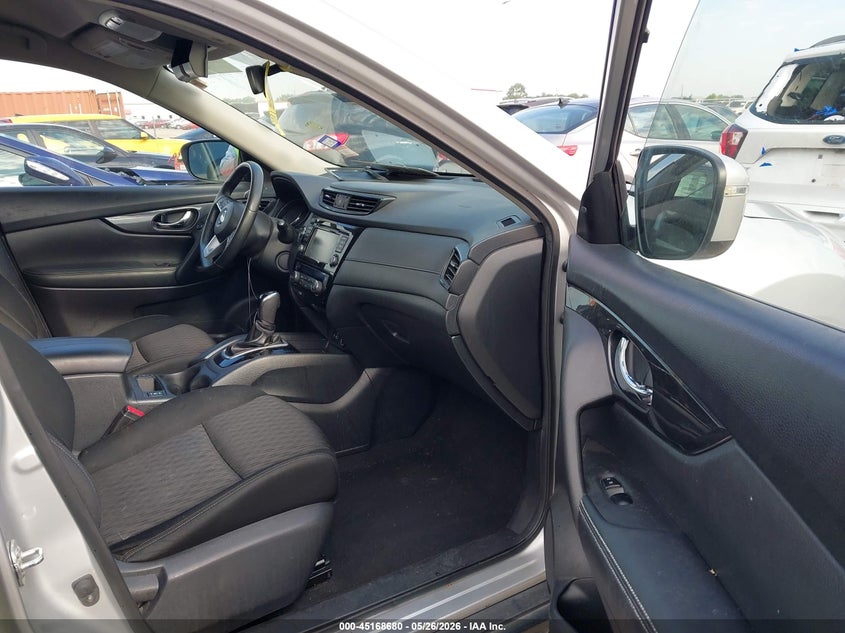 VIN KNMAT2MT2KP532453 2019 NISSAN ROGUE SV