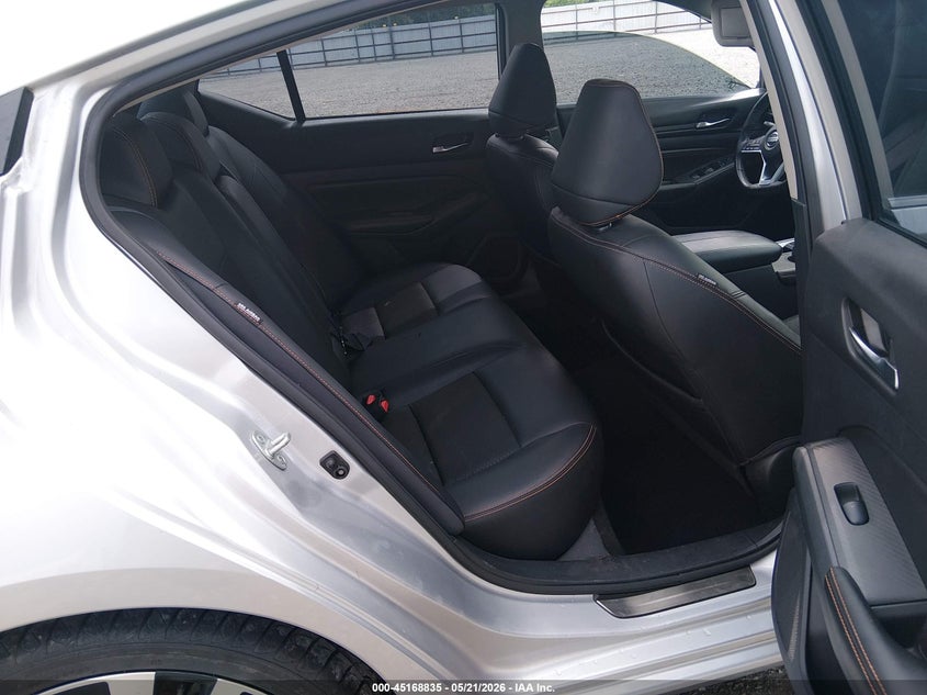 2019 NISSAN ALTIMA auction photo 8