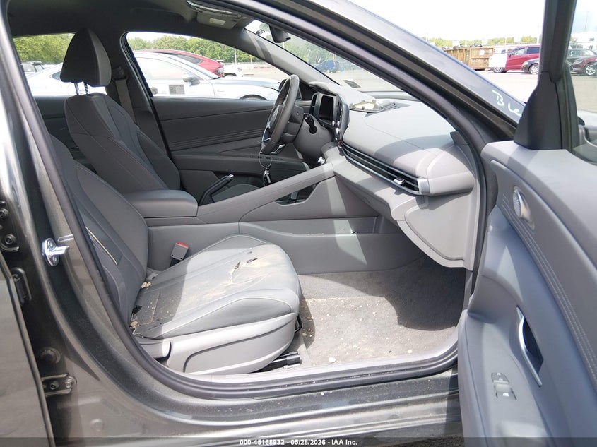 2025 HYUNDAI ELANTRA — zdjęcie 5
