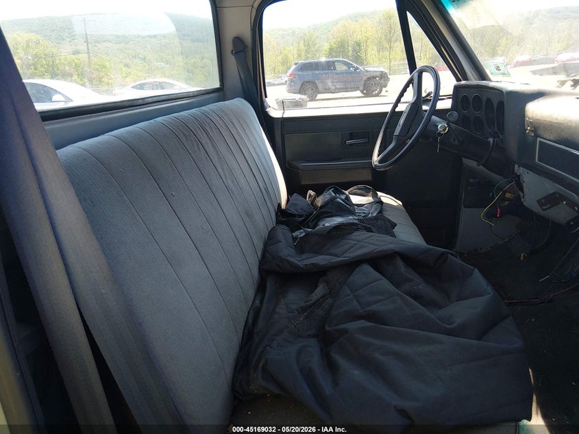 1984 Chevrolet C10 VIN: 2GCDC14H6E1160507 Lot: 45169032