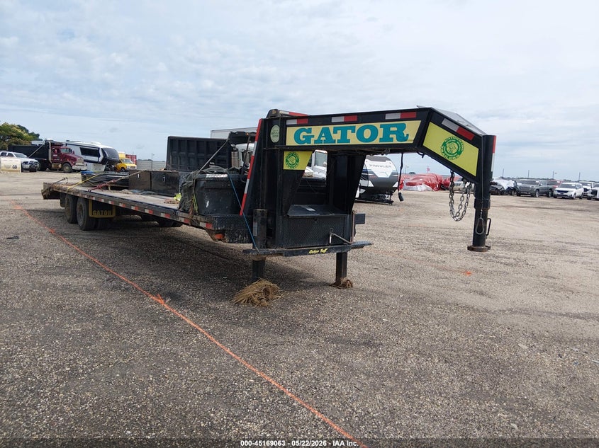 2022 GATOR FLATBED GOOSENECK TRAILER auction photo 1
