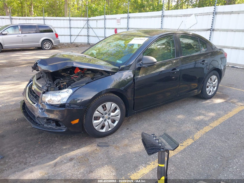 2016 Chevrolet Cruze Limited Ls Auto 1G1PC5SH5G7152422 photo 1