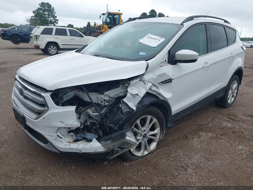 VIN 1FMCU0GD7HUC23033 2017 FORD ESCAPE SE