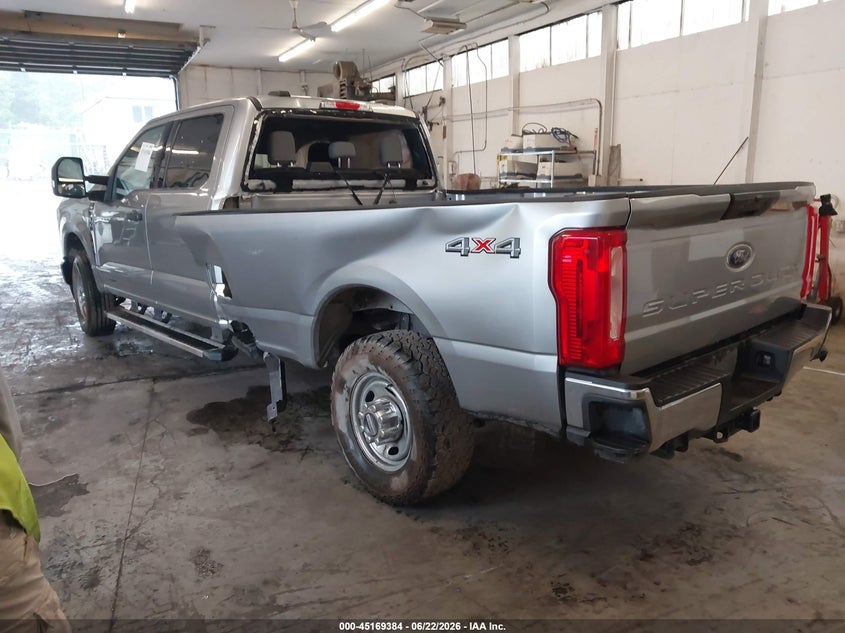 2024 FORD F-350 auction photo 3