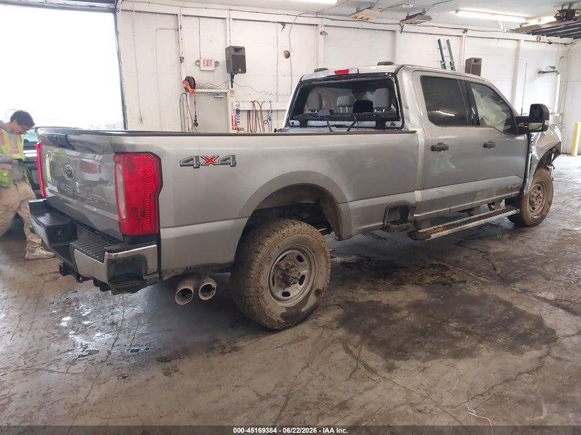 2024 FORD F-350 auction photo 4