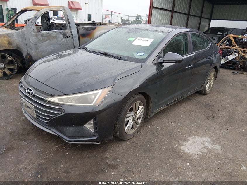 2020 HYUNDAI ELANTRA auction photo 2