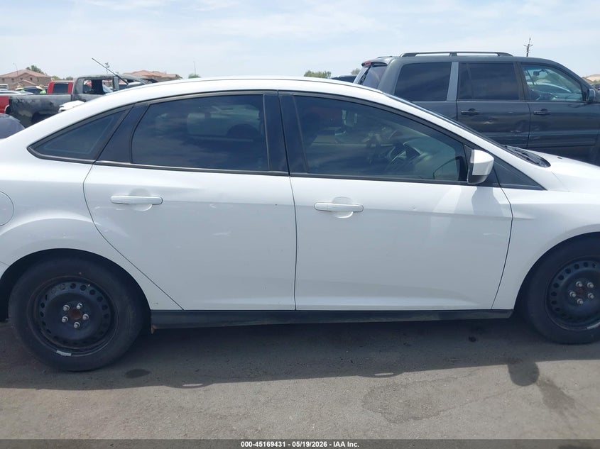 2012 Ford Focus 2.0 Se white Lot 111045169431 Vin 1FAHP3F23CL338249