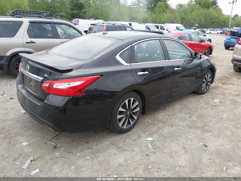2016 NISSAN ALTIMA auction photo 4