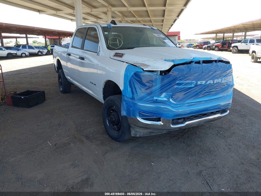 Vin: 3c6ur5dj9rg353974, lot: 45667136, ram 2500 big horn  4x4 6'4 box 2024 img_1