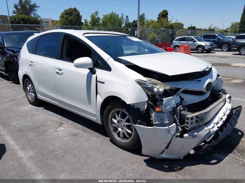 2016 TOYOTA PRIUS V THREE