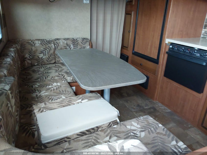 2013 JAYCO JAY FEATHER auction photo 8