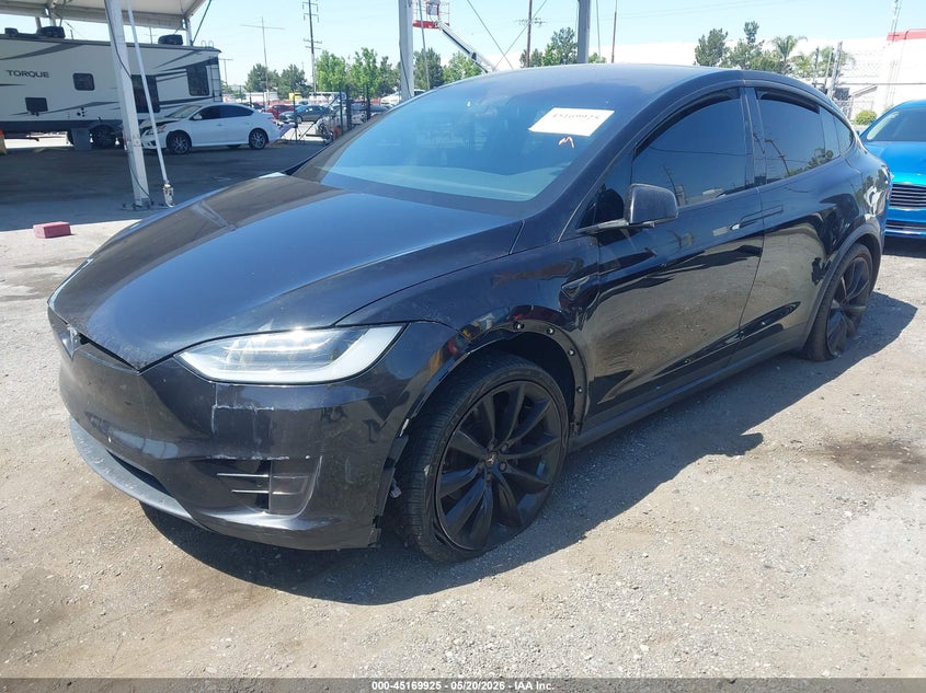 Vin: 5yjxcbe24hf077298, lot: 45667612, tesla model x 100d/75d/90d 20172